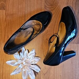 Sofft Black Patent Leather Heels Size 10 Narrow